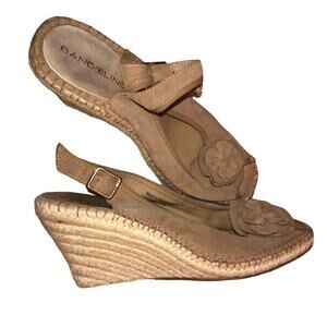 Bandolino Women Sz 8 M Brown Floral Wedge Suede Leather‎ Shoes